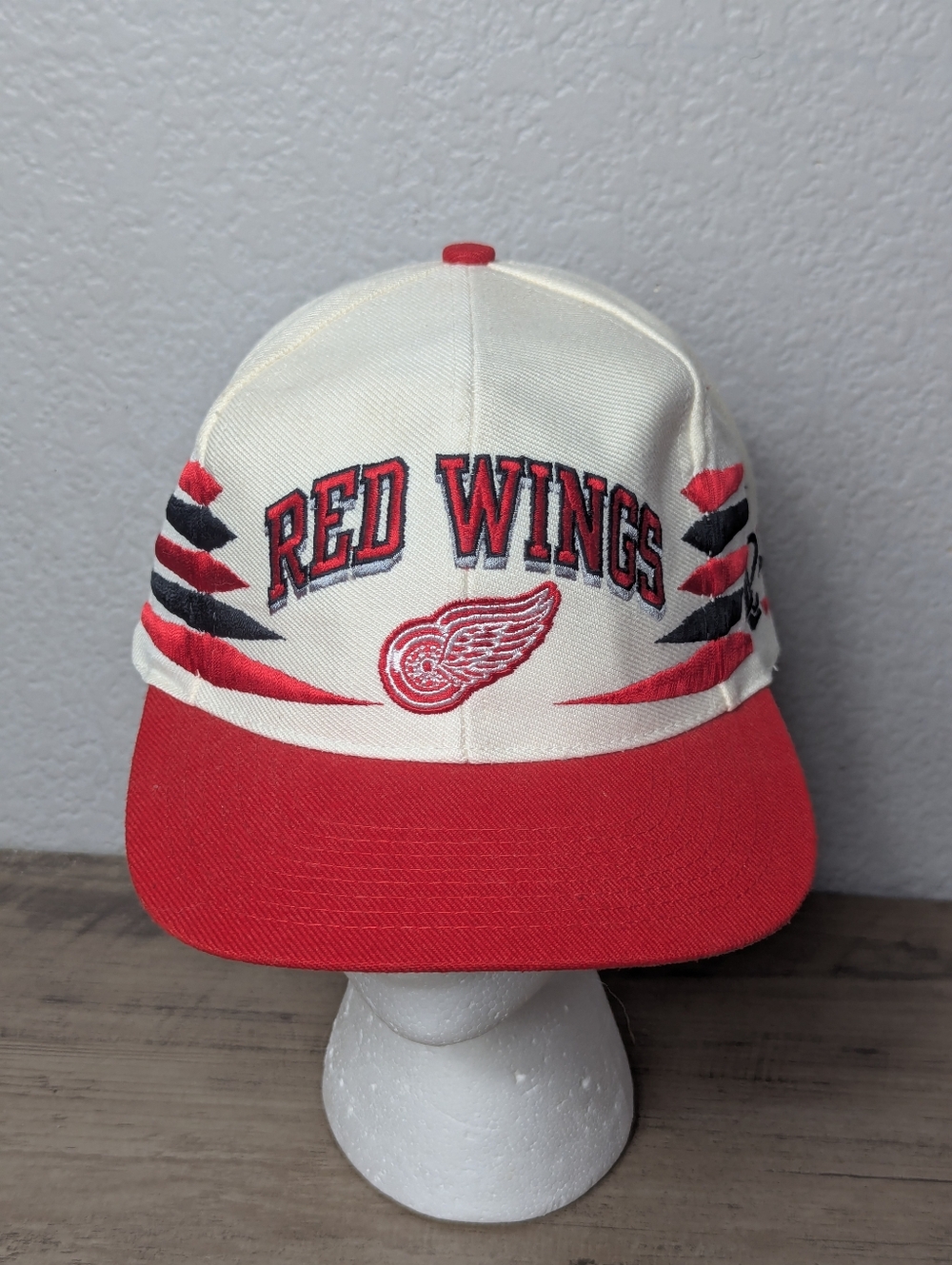 Detroit Red Wings Diamond Cut Logo Athletics Vintage Hat Rare NHL